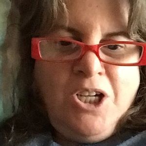 Meet your Posher, Dana